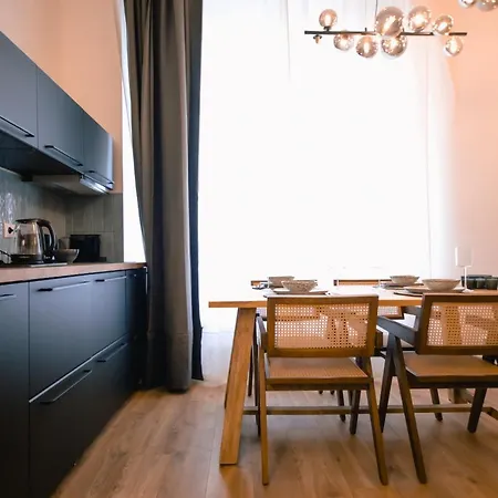 The Weinert Apartahotel